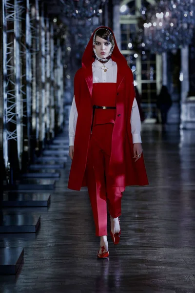 Look 33